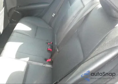 2009 Mercedes-Benz C350 z USA, uszkodzony, nr VIN WDDGF56X89R067393